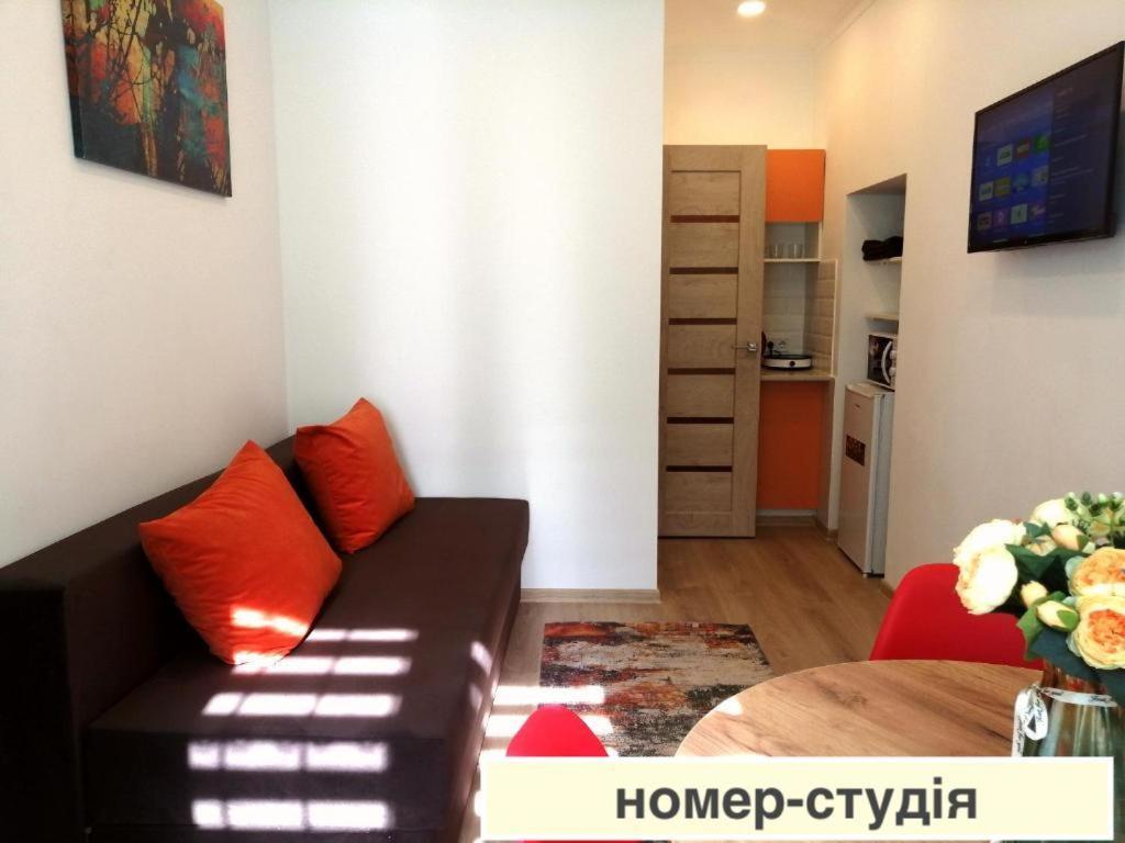 Світло Цілодобово Apartments In The City Center Lviv Exterior photo